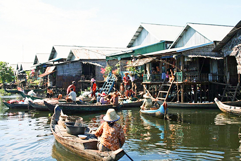 floating village siem reap